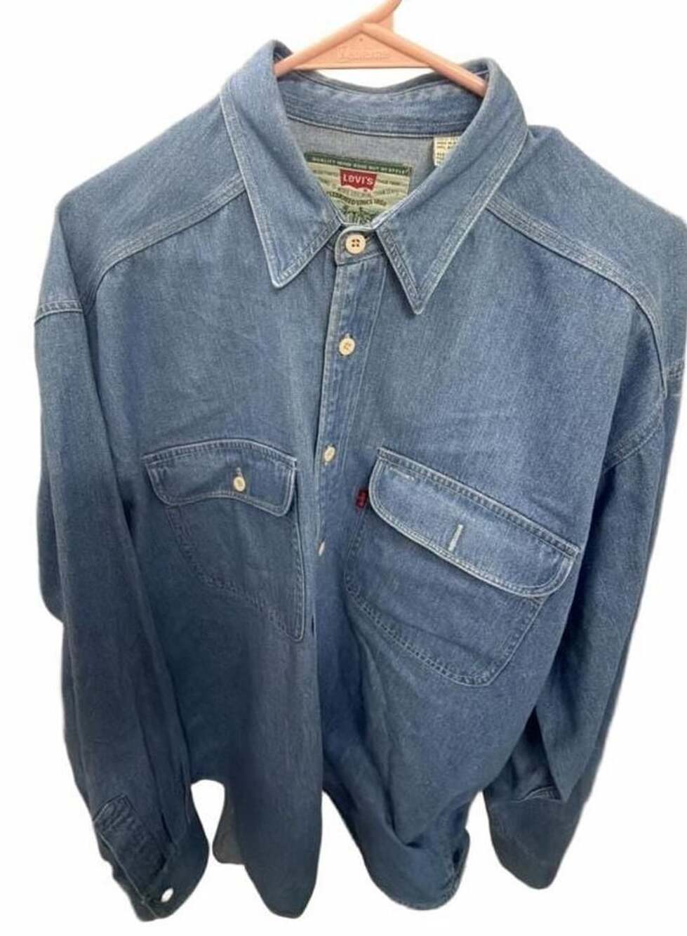 Vintage 1993 Levi’s Red Tab Denim Shirt Men’s Medium Blue Button Down 2 Pocket